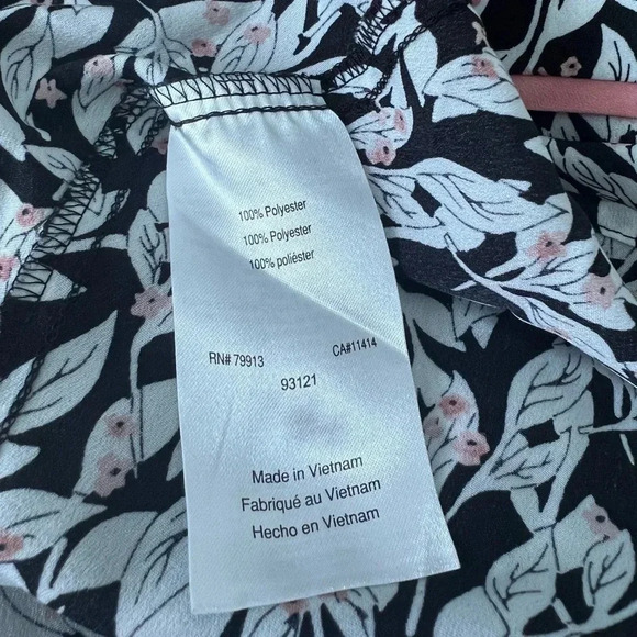 Motherhood Maternity Short Sleeve Blouse with Tie | Large - Picture 5 of 6